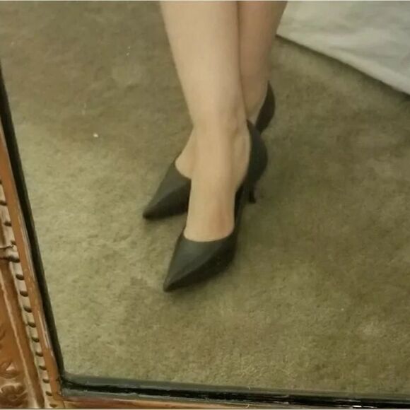 Vintage Prada Milano women's Shoes size pre-owned - Picture 2 of 7